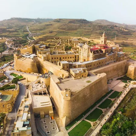 Apartman Nirvana Gozitan & Pool - Happy Qala