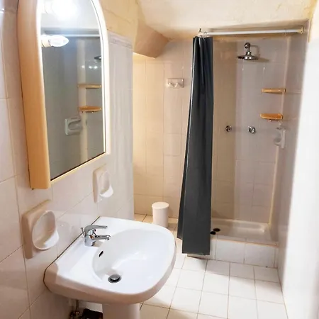 Nirvana Gozitan & Pool - Happy