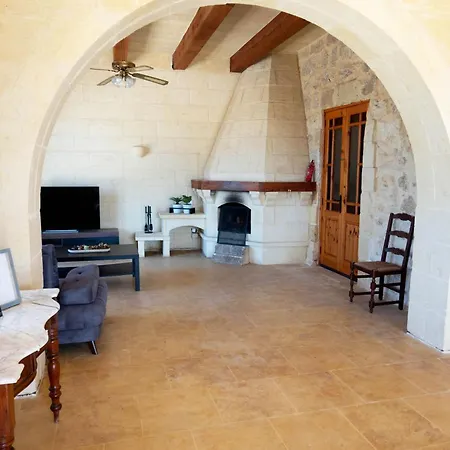 Nirvana Gozitan & Pool - Happy * Qala