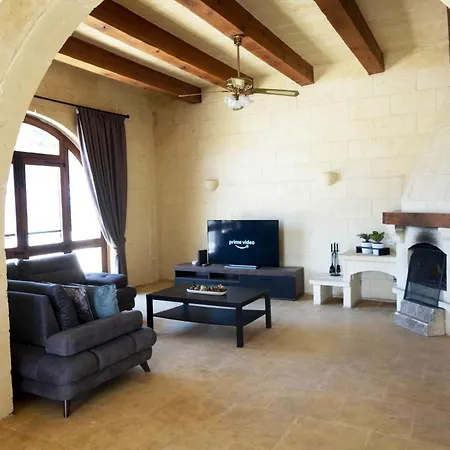 Nirvana Gozitan & Pool - Happy Apartment