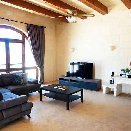 Apartment Nirvana Gozitan & Pool - Happy