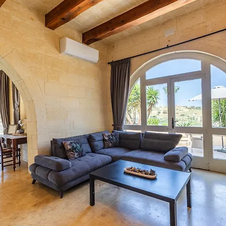 Nirvana Gozitan & Pool - Happy Qala