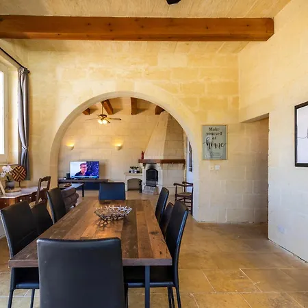 Apartment Nirvana Gozitan & Pool - Happy
