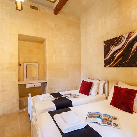 Nirvana Gozitan & Pool - Happy * Qala