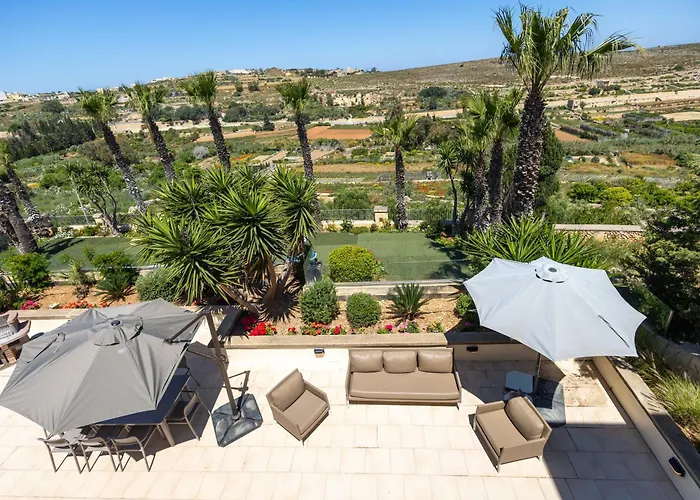 Nirvana Gozitan & Pool - Happy * Qala